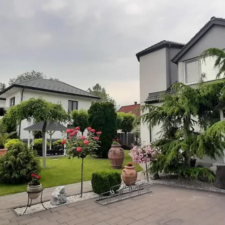 Ancsi Apartmanhaz * Balatonlelle