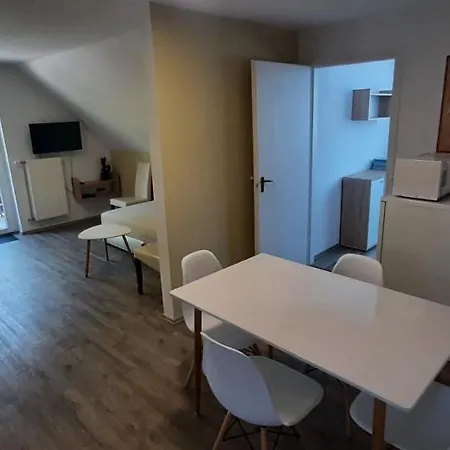 アパート Ancsi Apartmanhaz バラトンレッレ