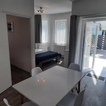 Ancsi Apartmanhaz Lejlighed