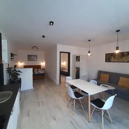 Ancsi Apartmanhaz Apartment Balatonlelle