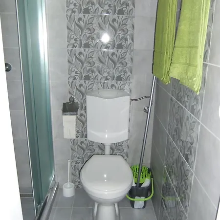 Ancsi Apartmanhaz Daire Balatonlelle