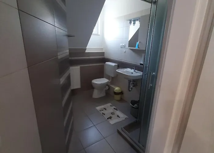 Ancsi Apartmanhaz Apartment *
