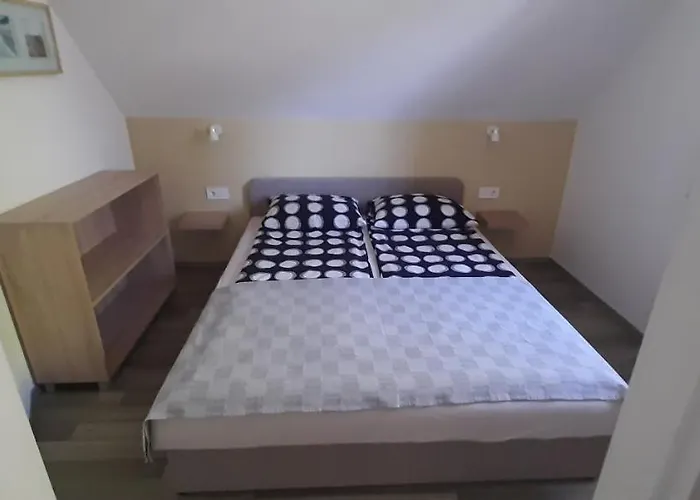 Ancsi Apartmanhaz *