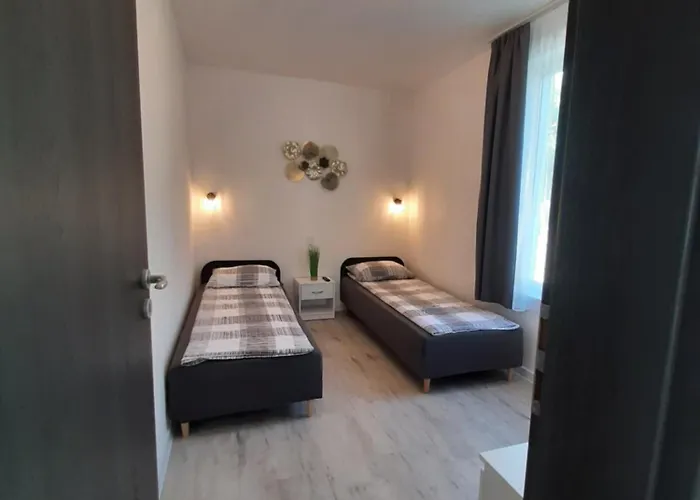 Ancsi Apartmanhaz Apartment *